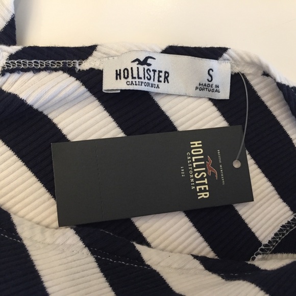 NWT Striped wrap crop top - Picture 2 of 3